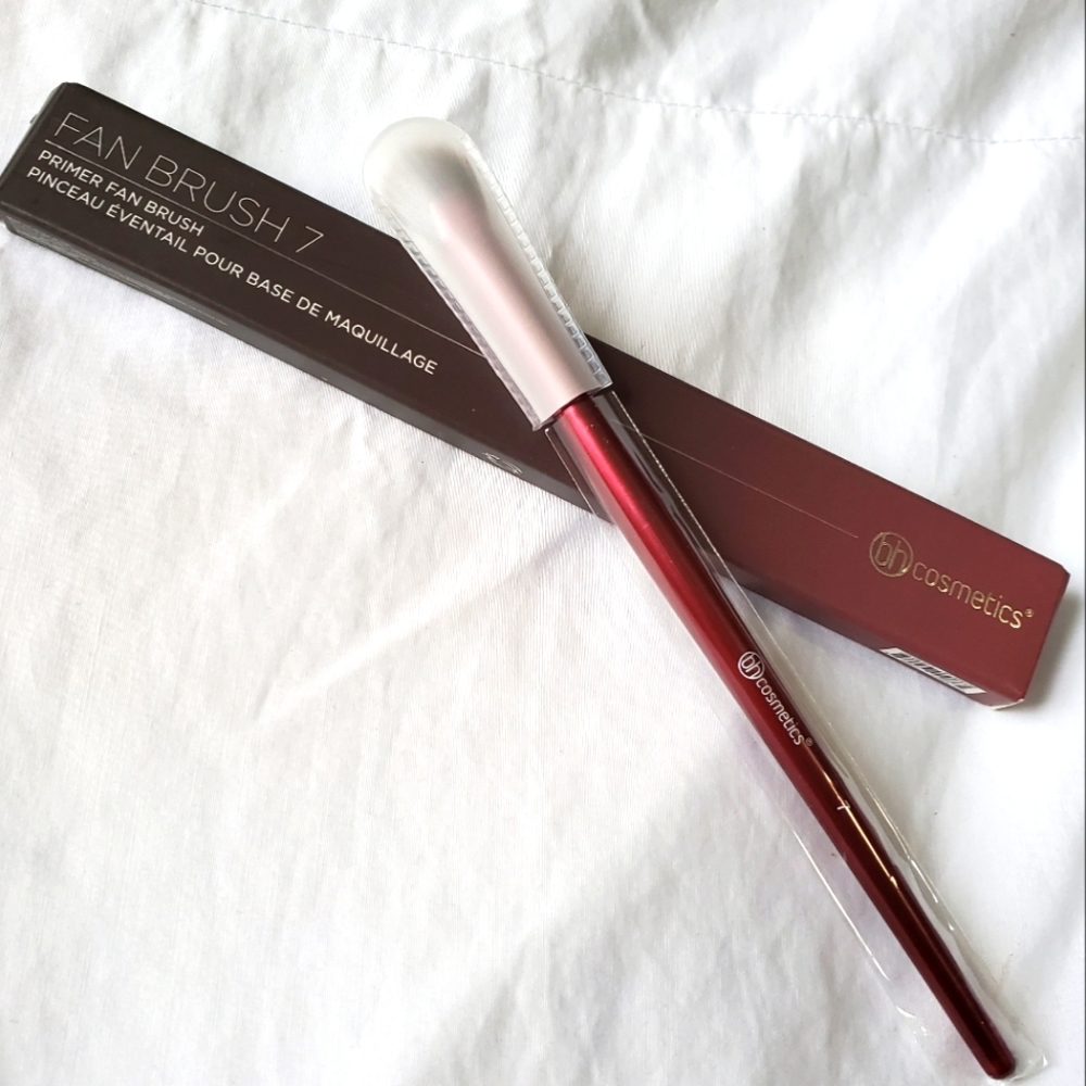 BUNDLE ONLY *NIB* BH Cosmetics Primer Fan Brush 7